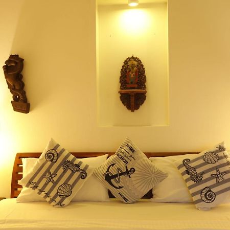 Vala House Hotel Cherai Beach Eksteriør billede