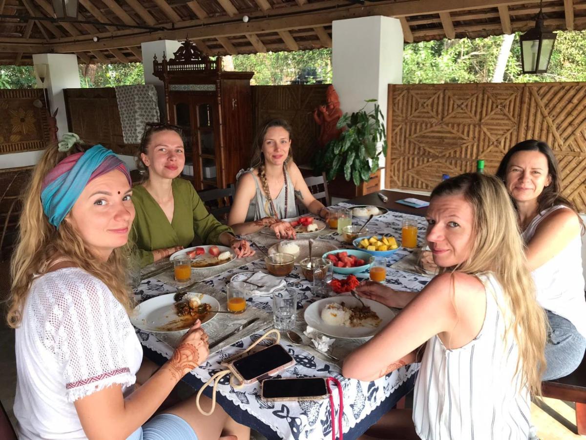 Vala House Hotel Cherai Beach Eksteriør billede
